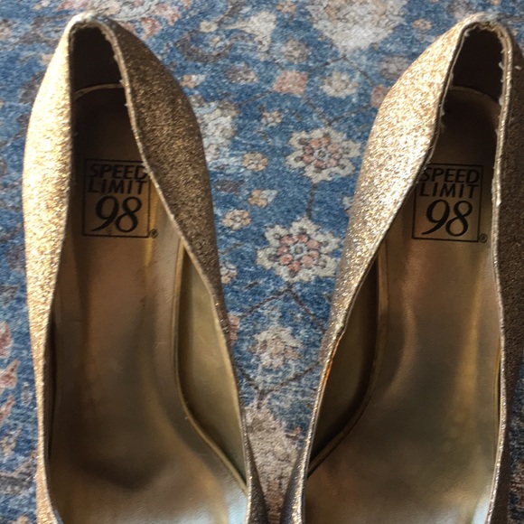 High heel gold - Picture 3 of 8